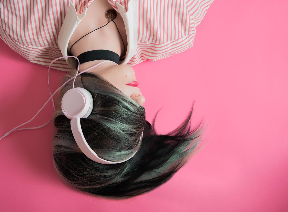 listening to binaural beats